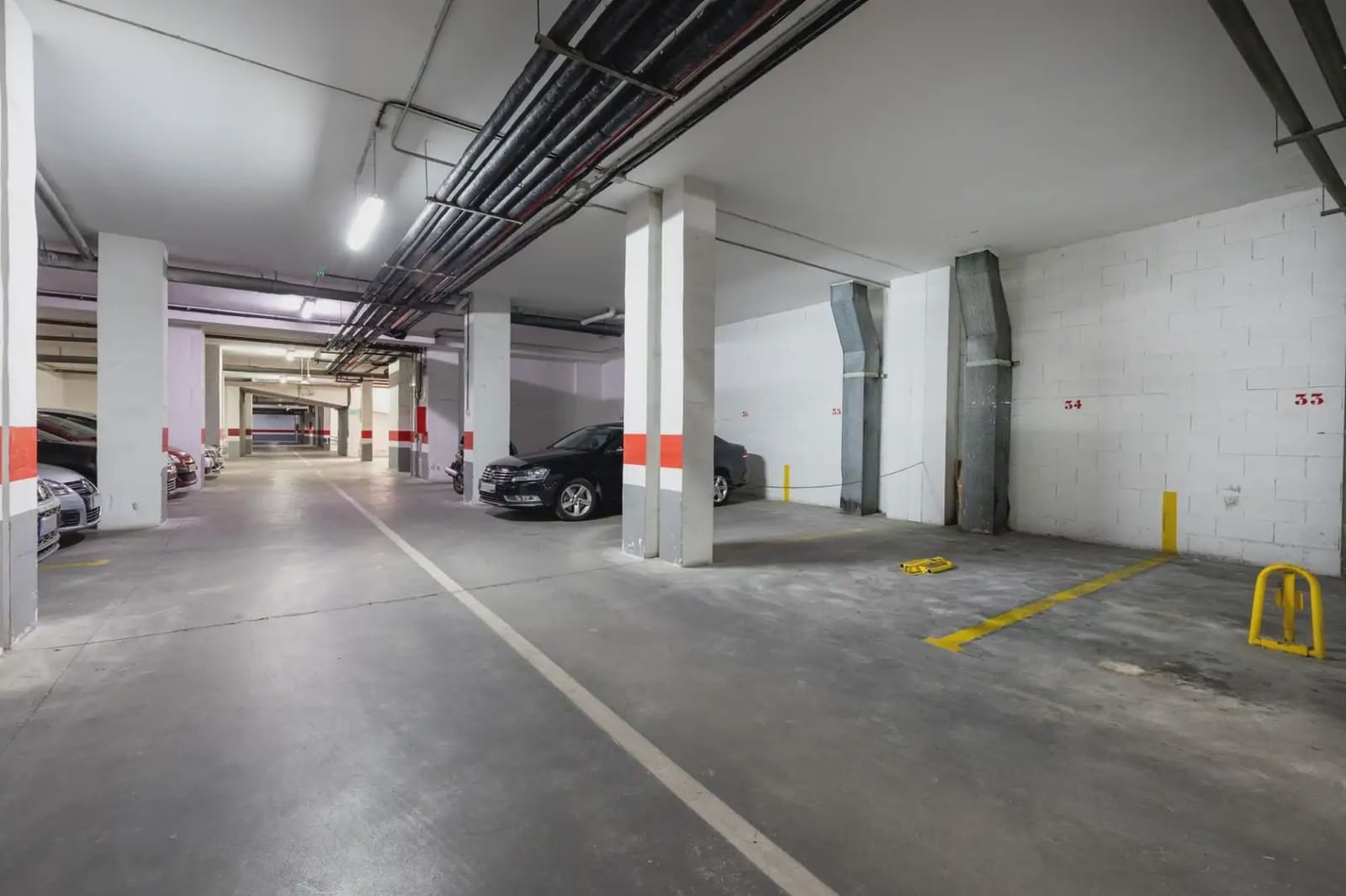 Garaż na sprzedaż w Miasto Grenada - 23 000 € (Ref: 9836991)