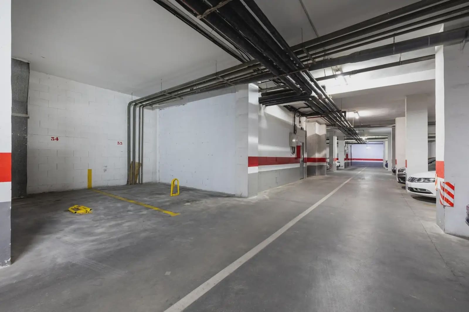 Garaż na sprzedaż w Miasto Grenada - 23 000 € (Ref: 9836991)
