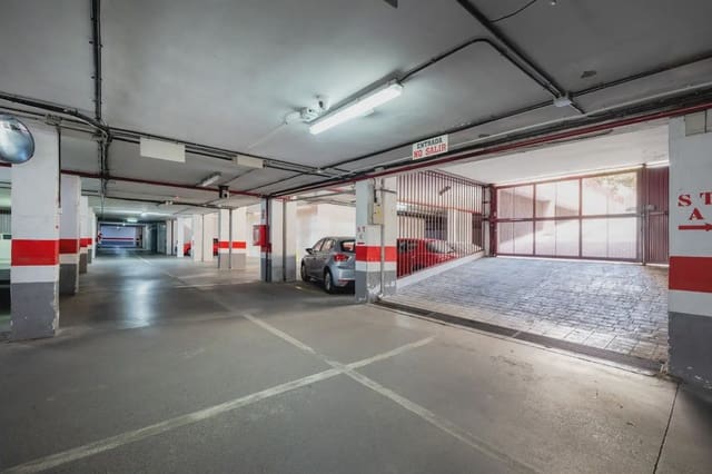 Garaż na sprzedaż w Angustias - Chana - Encina, Miasto Grenada - 23 000 € (Ref: 9836991)