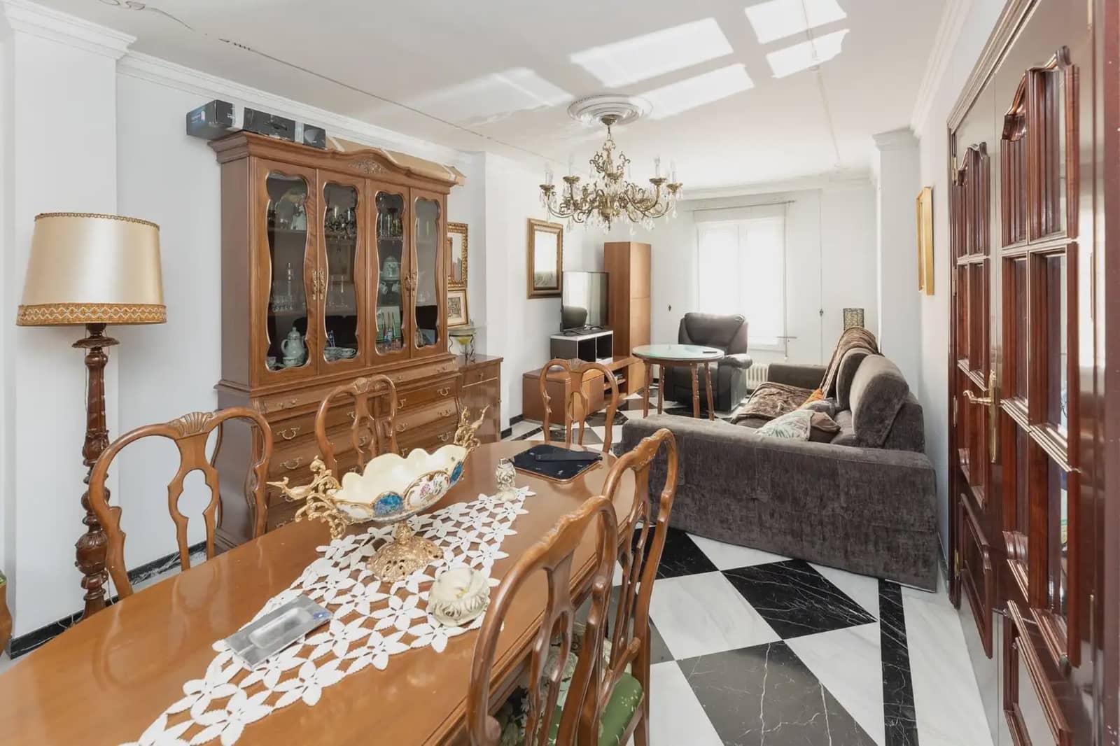 Villa for sale in Santa Fe with garage - € 325,000 (Ref: 9836993)