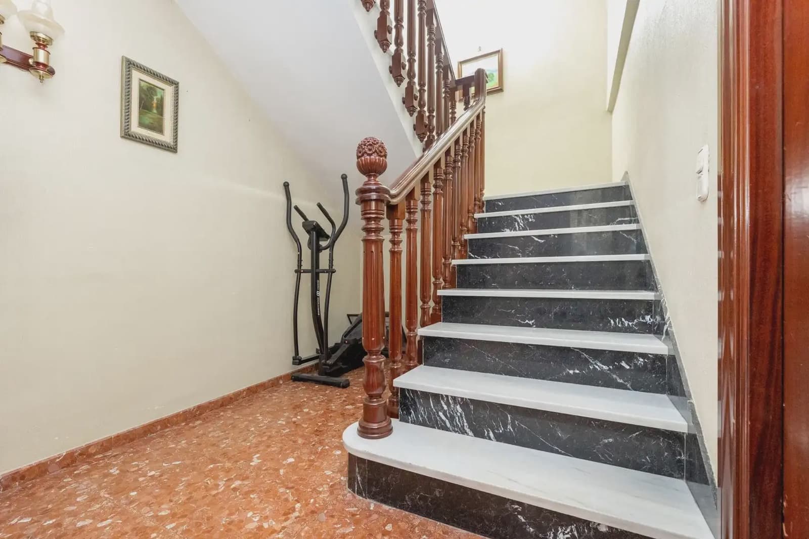 Villa for sale in Santa Fe with garage - € 325,000 (Ref: 9836993)