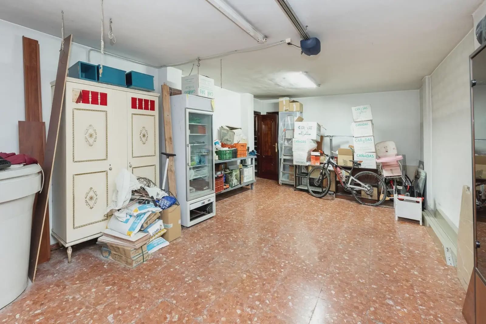 Villa for sale in Santa Fe with garage - € 325,000 (Ref: 9836993)