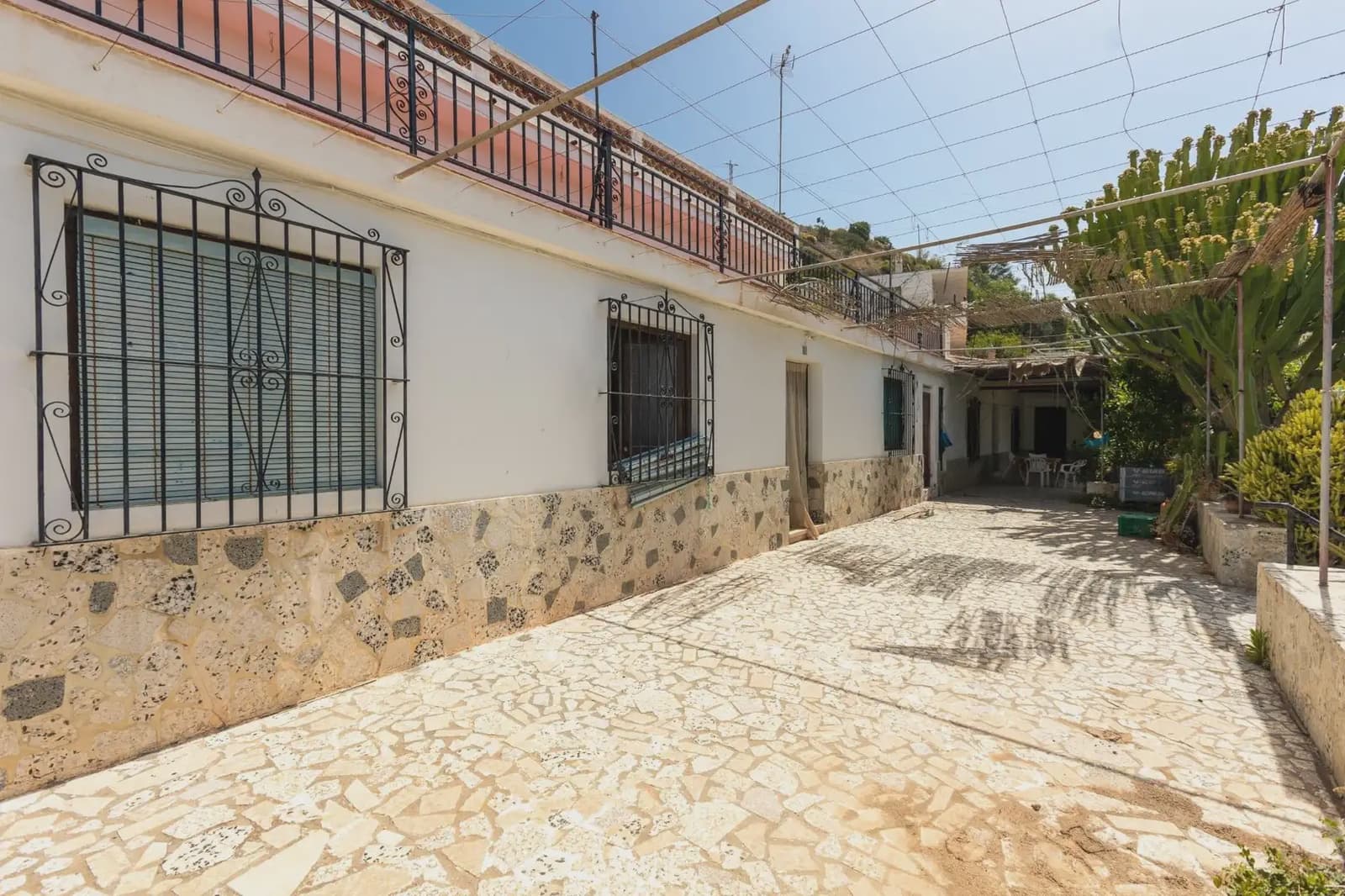 Building Plot for sale in Almunecar - € 990,000 (Ref: 9836994)