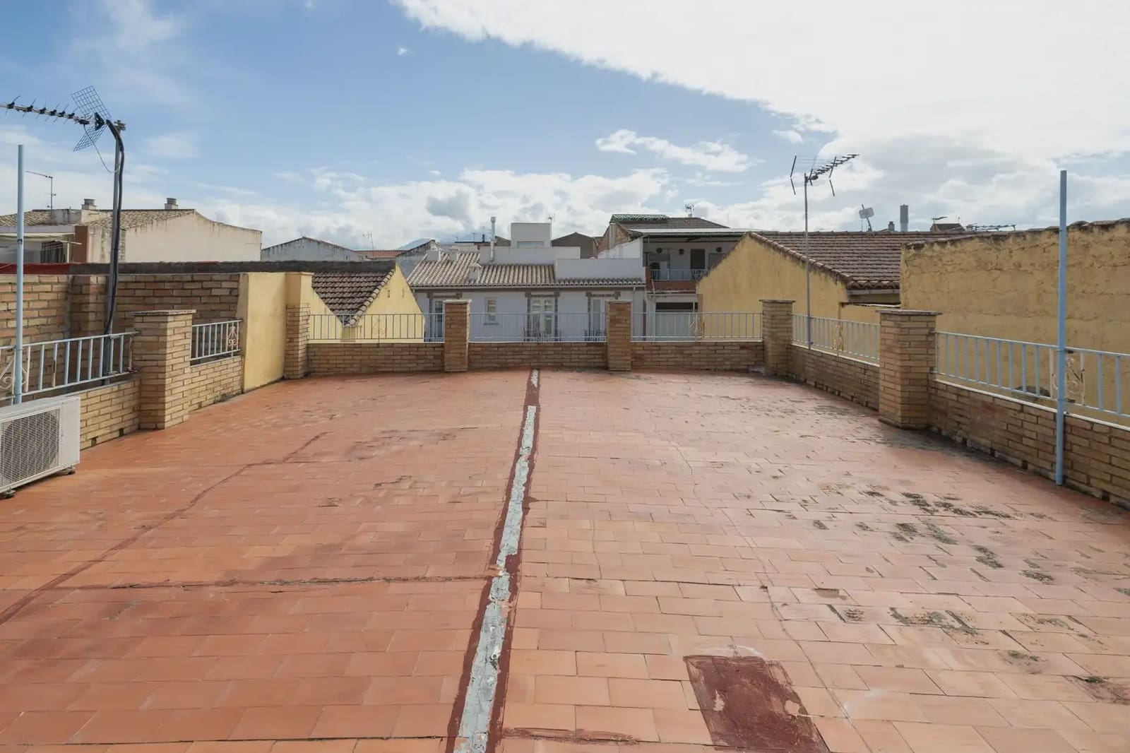 Byhus til salg i Armilla med garage - € 284.000 (Ref: 9836995)
