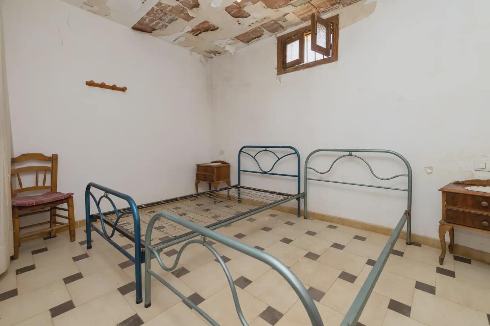Dom na sprzedaż w Bubion - 98 999 € (Ref: 9836996)
