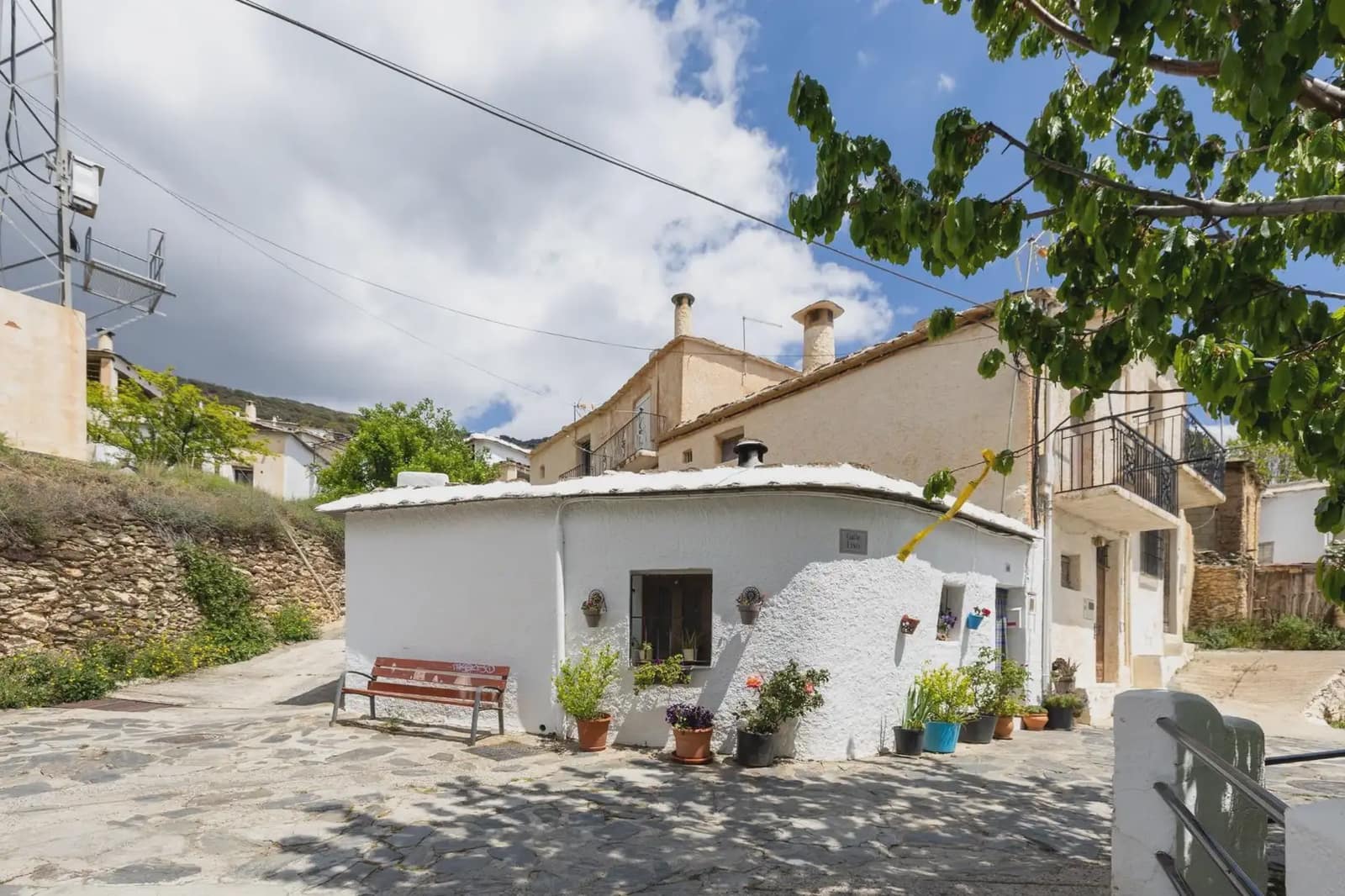 Dom na sprzedaż w Bubion - 98 999 € (Ref: 9836996)