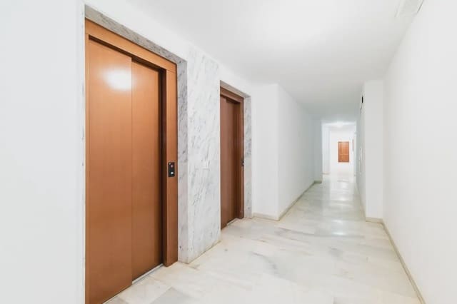 Appartement à vendre à Calahonda, Motril - 175 000 € (Ref: 9836997)