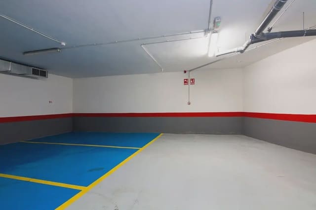 Garage for sale in Figares, Granada city - € 39,499 (Ref: 9836998)