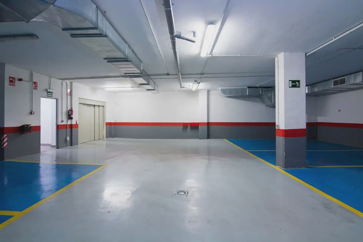 Garage for sale in Granada city - € 39,499 (Ref: 9836998)