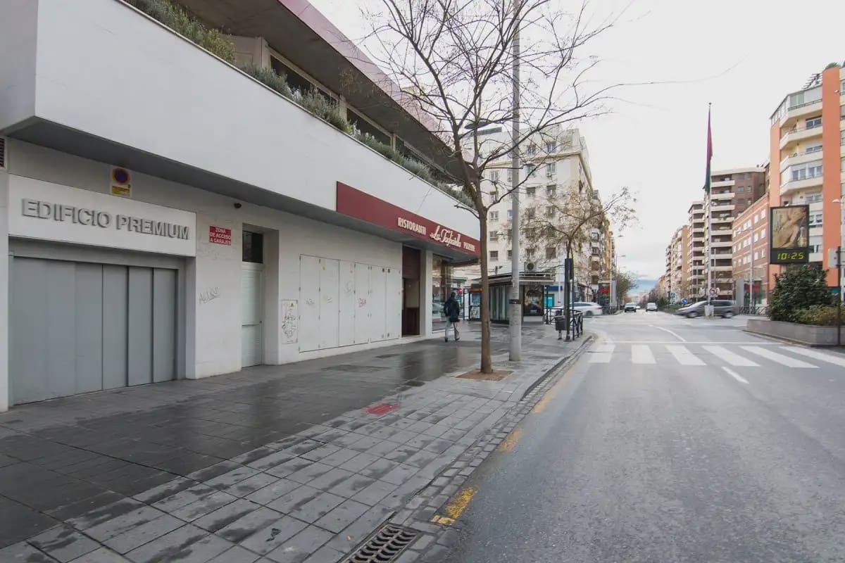 Garage for sale in Granada city - € 39,499 (Ref: 9836998)