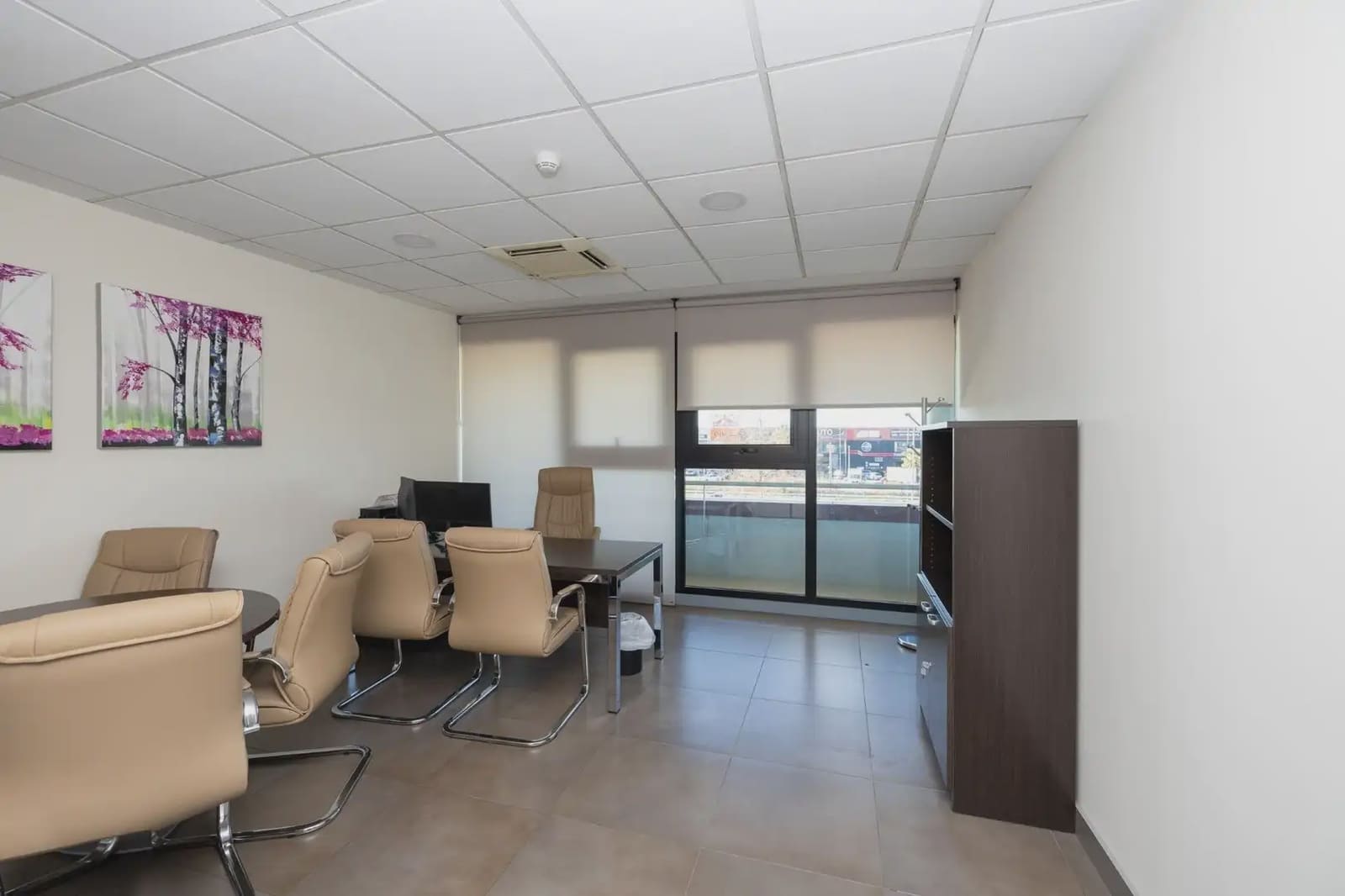 Local Comercial en Peligros en venta - 2.100.000 € (Ref: 9837002)