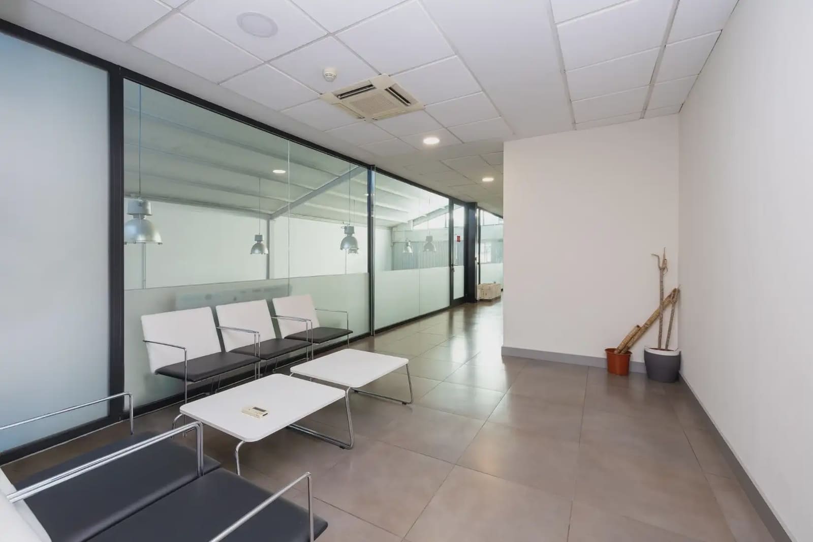 Local Comercial en Peligros en venta - 2.100.000 € (Ref: 9837002)