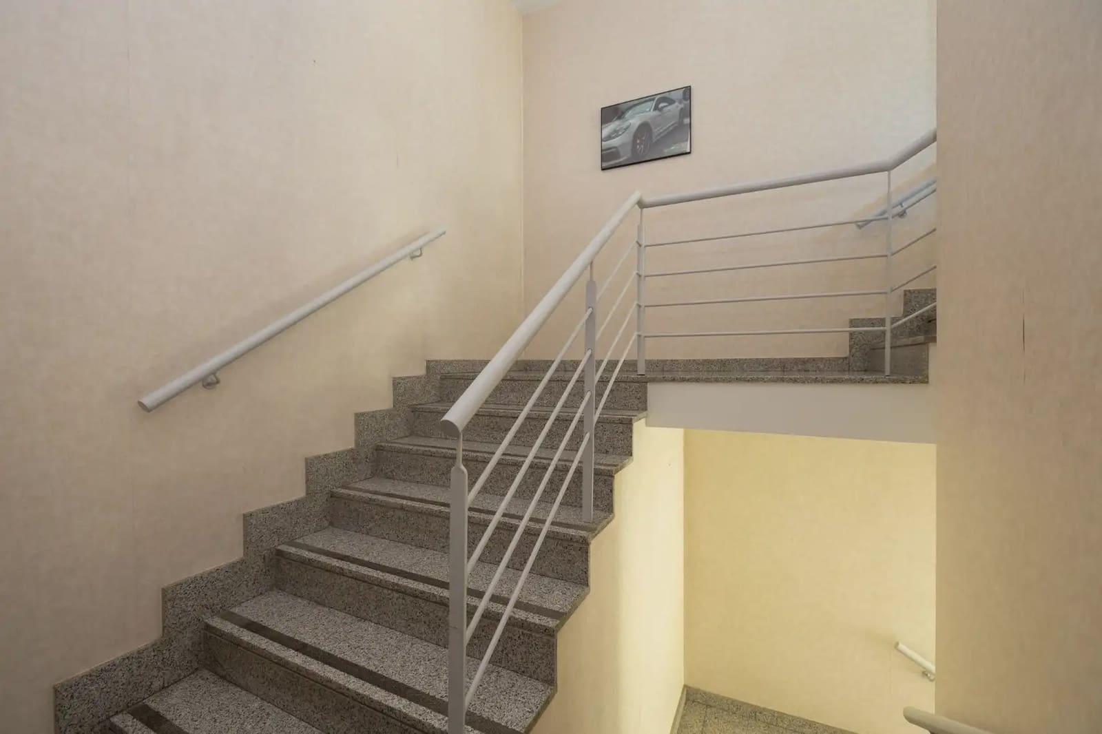 Local Comercial en Peligros en venta - 2.100.000 € (Ref: 9837002)