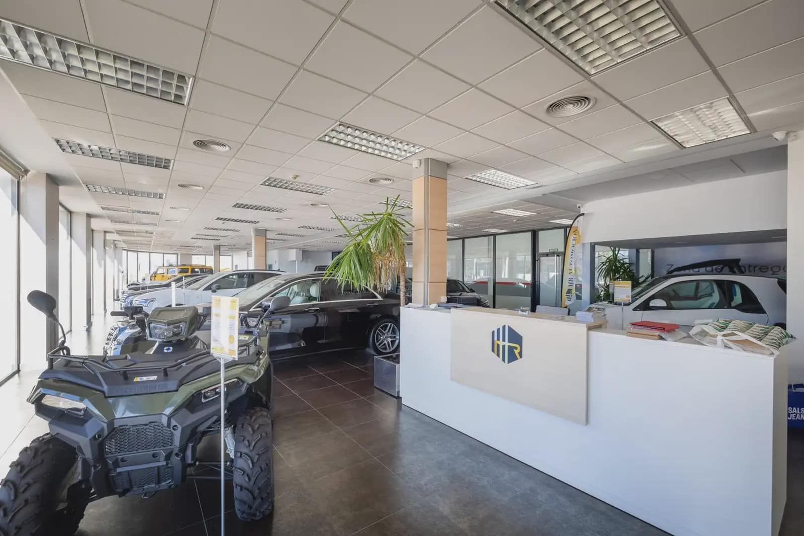 Local Comercial en Peligros en venta - 2.100.000 € (Ref: 9837002)