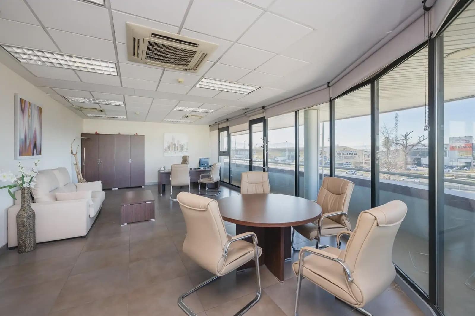 Local Comercial en Peligros en venta - 2.100.000 € (Ref: 9837002)