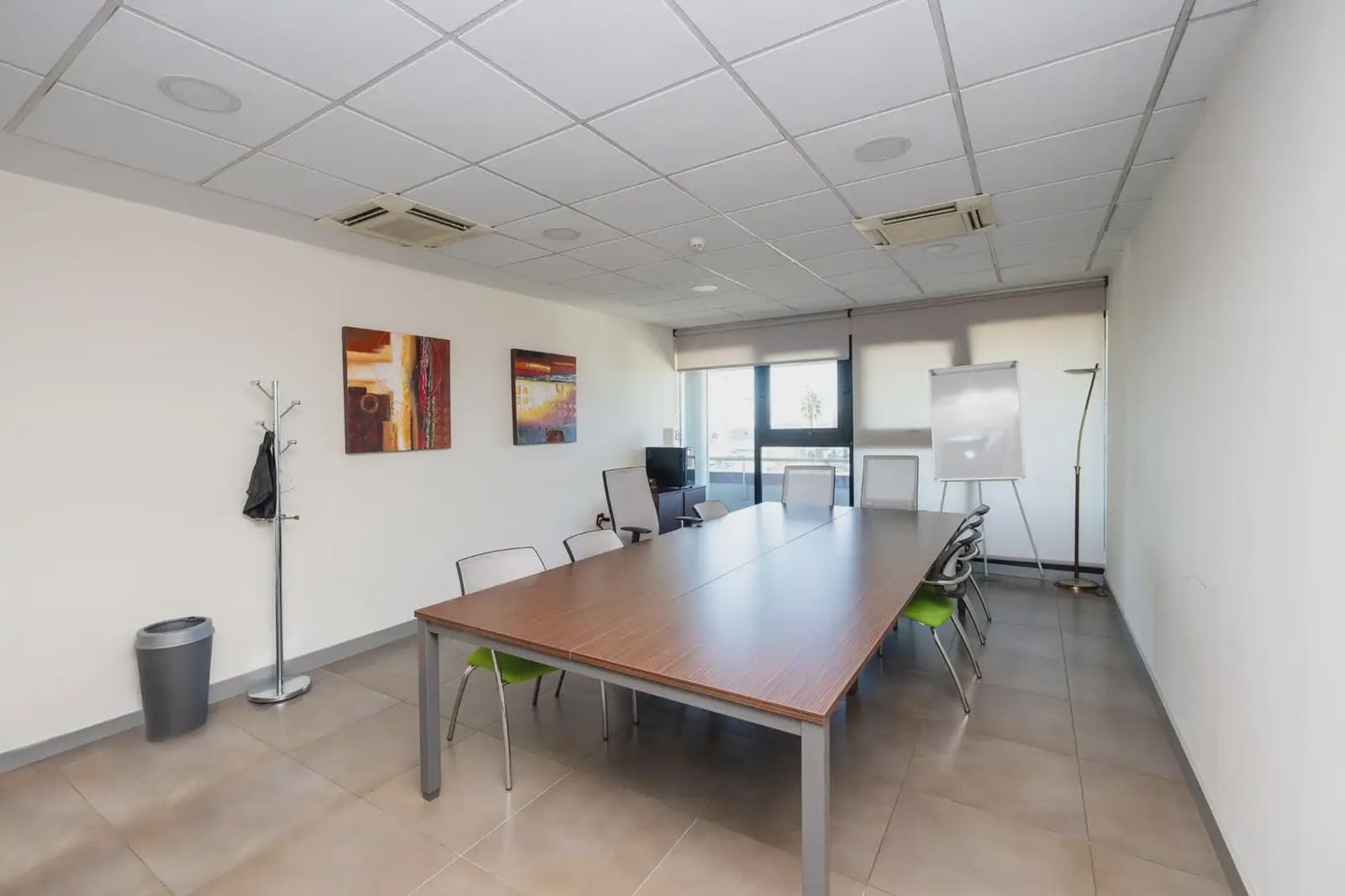 Local Comercial en Peligros en venta - 2.100.000 € (Ref: 9837002)
