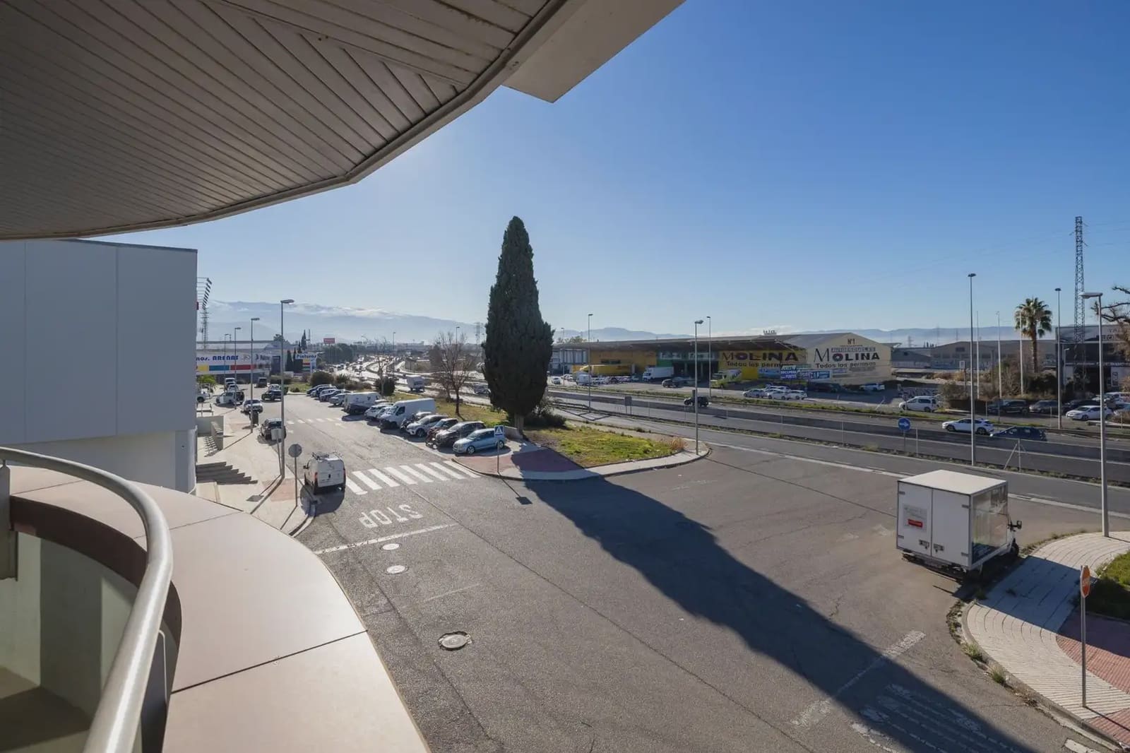 Local Comercial en Peligros en venta - 2.100.000 € (Ref: 9837002)