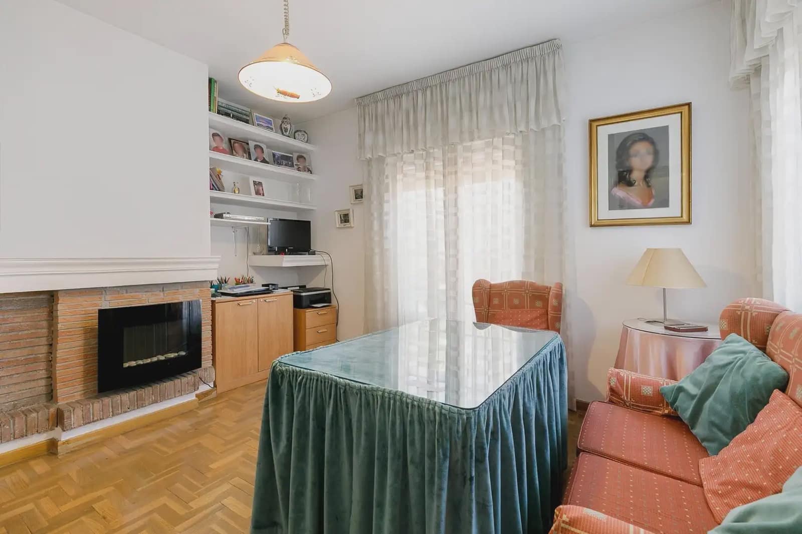 Villa for sale in Granada city with garage - € 735,000 (Ref: 9837003)