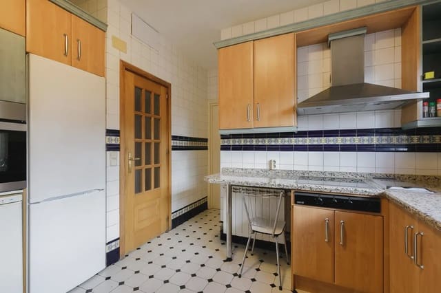 Villa for sale in San Francisco Javier, Granada city with garage - € 735,000 (Ref: 9837003)
