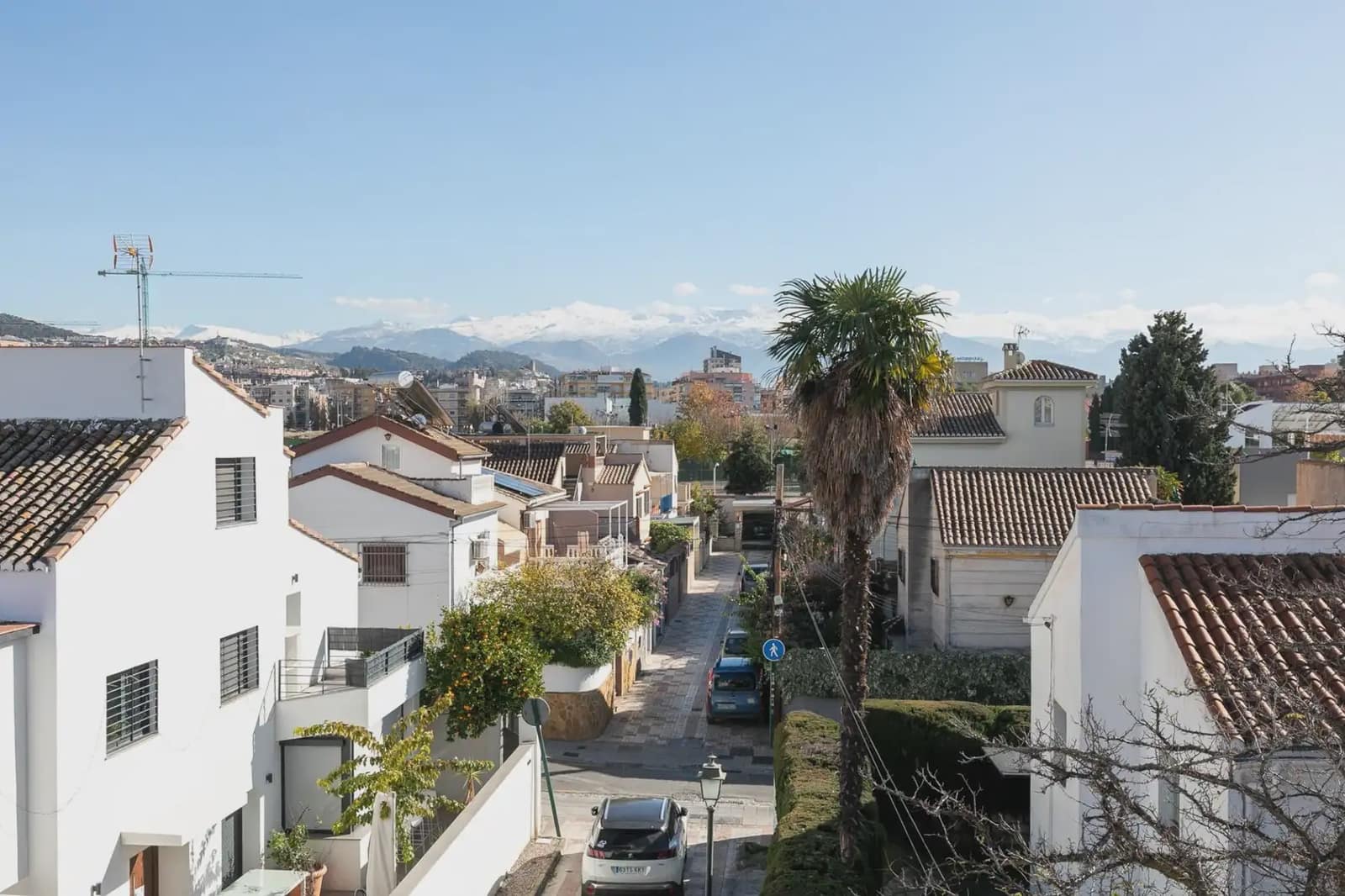 Villa for sale in Granada city with garage - € 735,000 (Ref: 9837003)