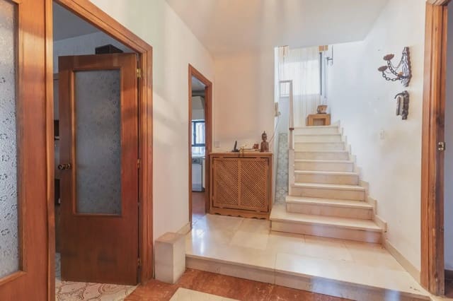 6 soveværelse Villa til salg i La Zubia med garage - € 1.100.000 (Ref: 9837004)
