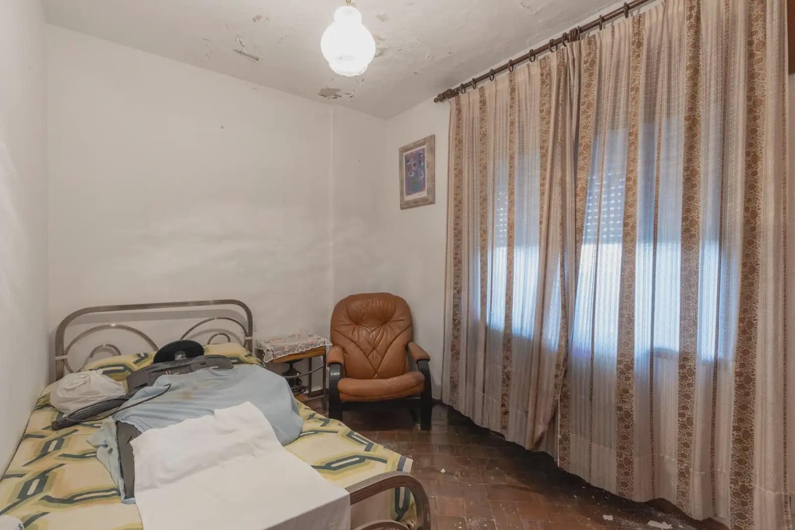 Villa te koop in La Zubia met garage - € 1.100.000 (Ref: 9837004)