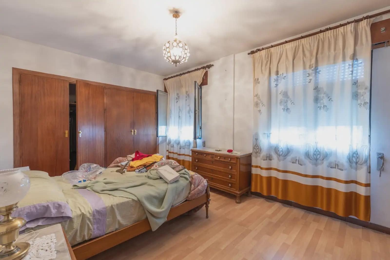 Villa te koop in La Zubia met garage - € 1.100.000 (Ref: 9837004)