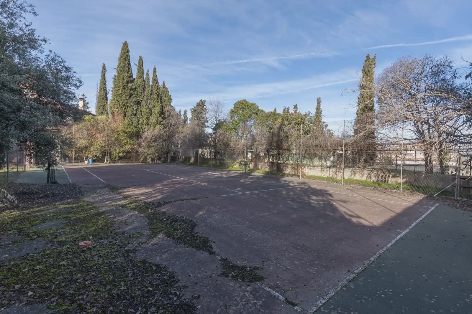 Villa te koop in La Zubia met garage - € 1.100.000 (Ref: 9837004)