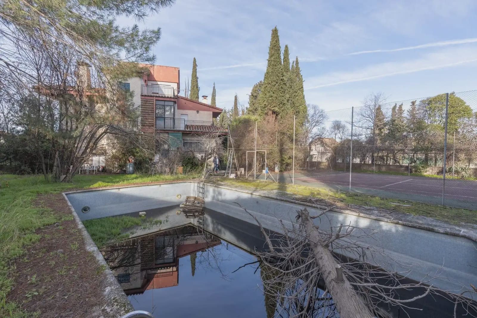 Villa te koop in La Zubia met garage - € 1.100.000 (Ref: 9837004)