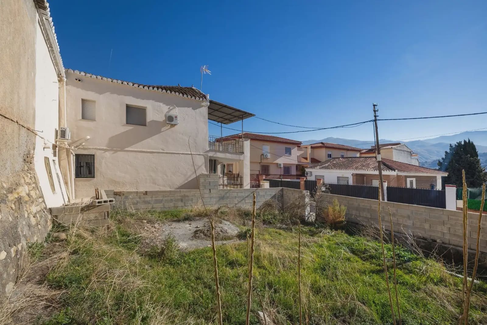 Byggegrund til salg i Granada by - € 82.000 (Ref: 9837005)