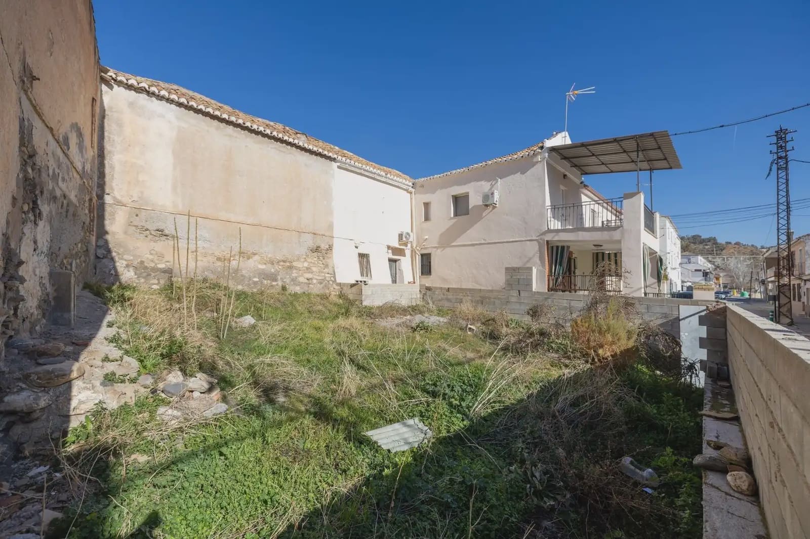 Byggegrund til salg i Granada by - € 82.000 (Ref: 9837005)