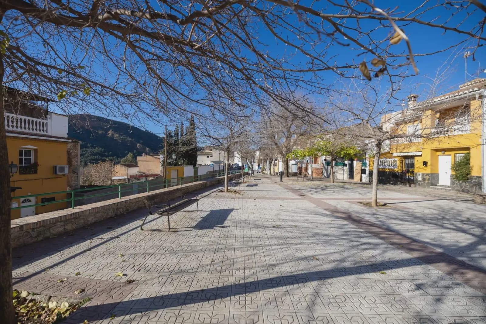 Byggegrund til salg i Granada by - € 82.000 (Ref: 9837005)
