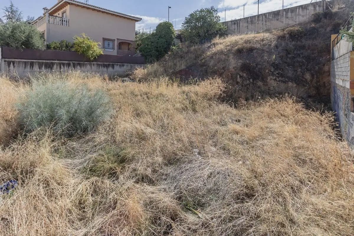 Działka budowlana na sprzedaż w Huetor Vega - 160 000 € (Ref: 9837006)