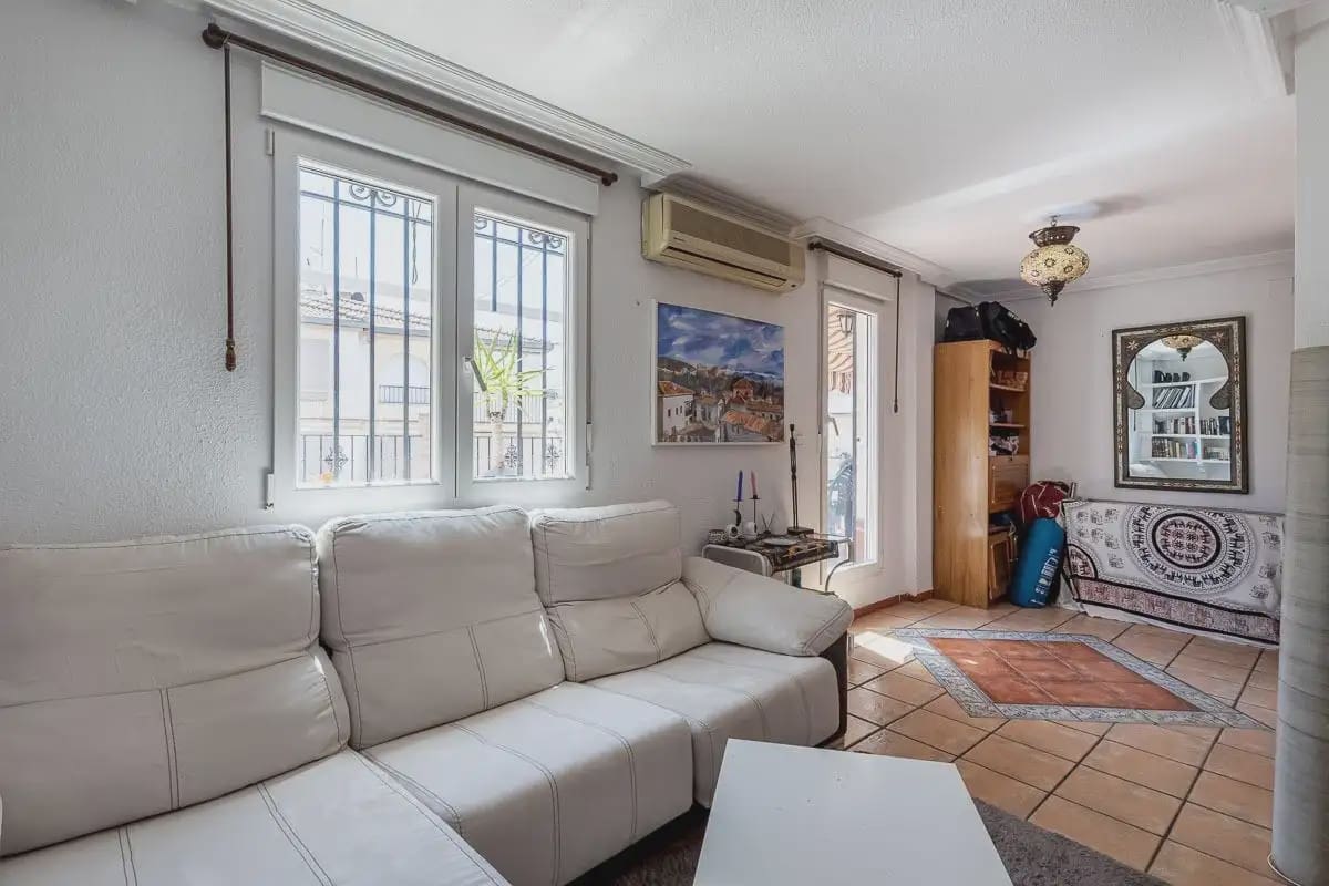 Takvåning till salu i Granada stad - 339 000 € (Ref: 9837007)