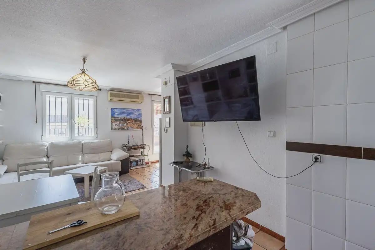 Takvåning till salu i Granada stad - 339 000 € (Ref: 9837007)