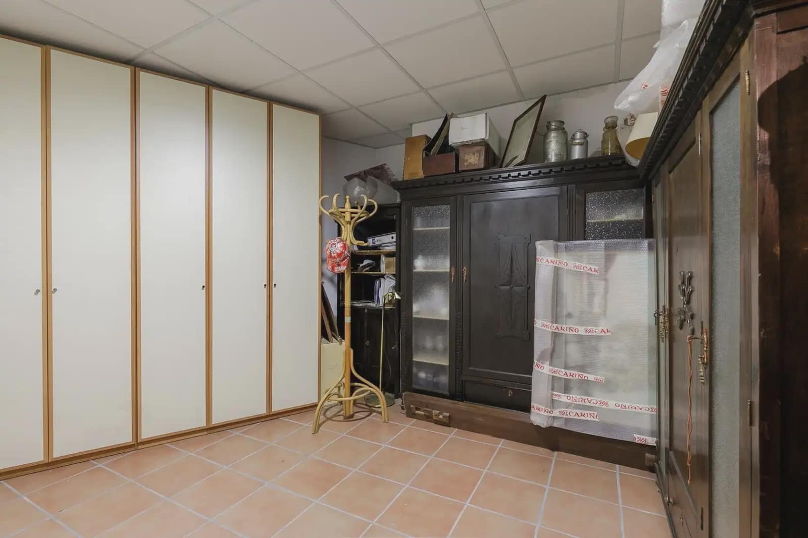 Semi-detached Villa for sale in Granada city with garage - € 640,000 (Ref: 9837009)