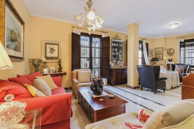 Semi-detached Villa for sale in Albaicin, Granada city with garage - € 640,000 (Ref: 9837009)