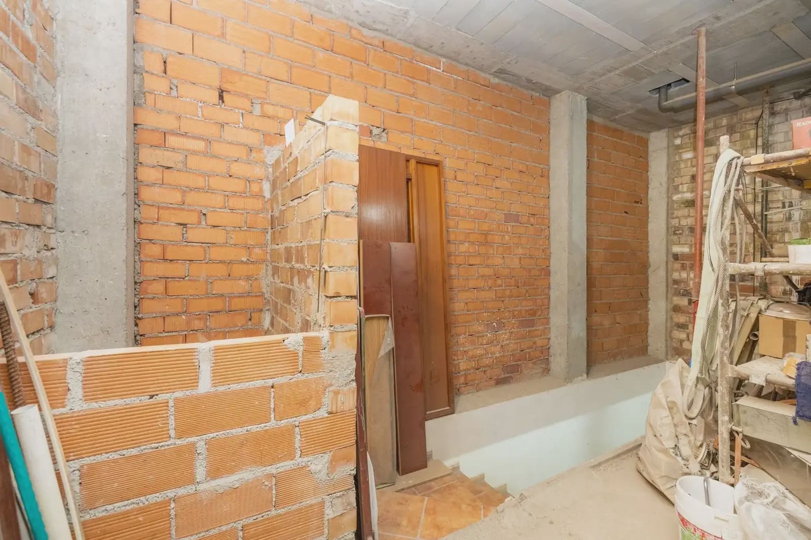 Local Comercial en Peligros en venta - 130.000 € (Ref: 9837012)