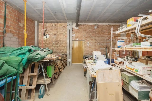 Erhverv til salg i Peligros - € 130.000 (Ref: 9837012)