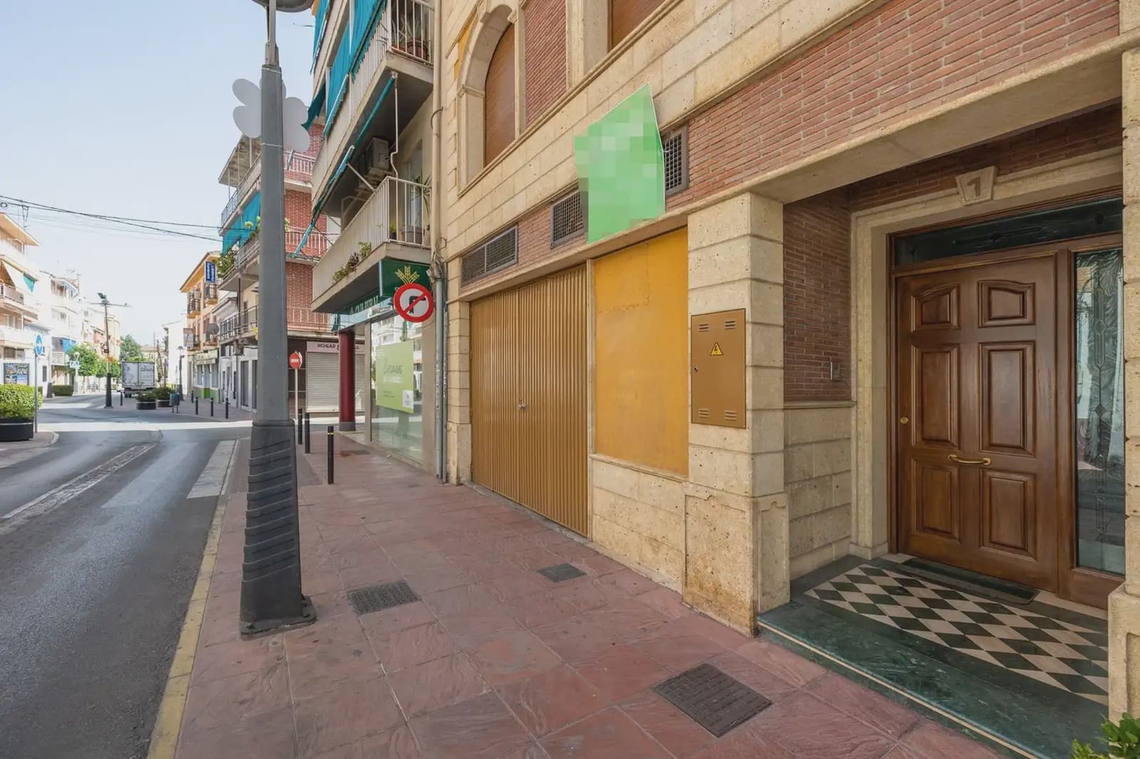 Local Comercial en Peligros en venta - 130.000 € (Ref: 9837012)