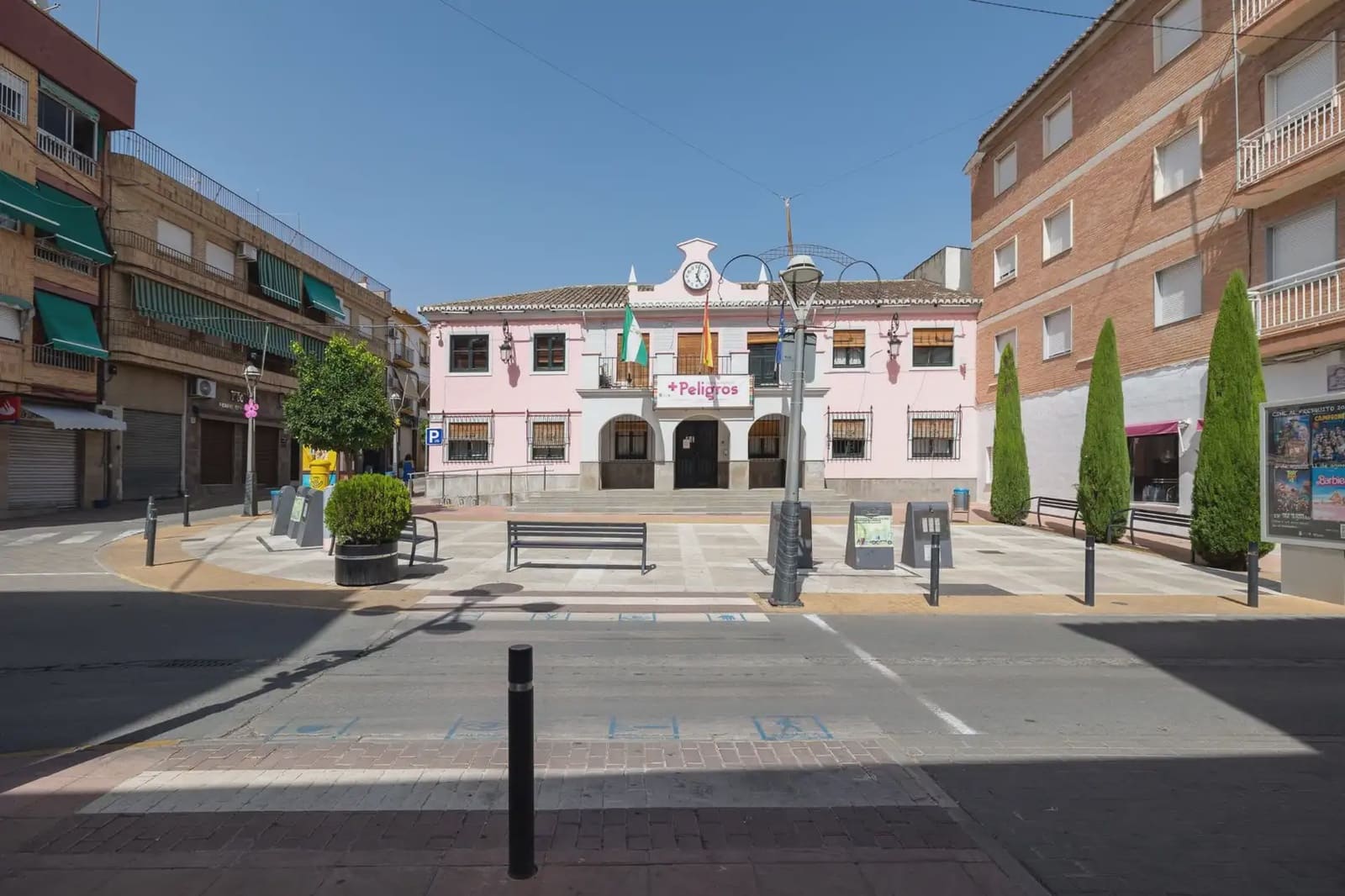 Local Comercial en Peligros en venta - 130.000 € (Ref: 9837012)