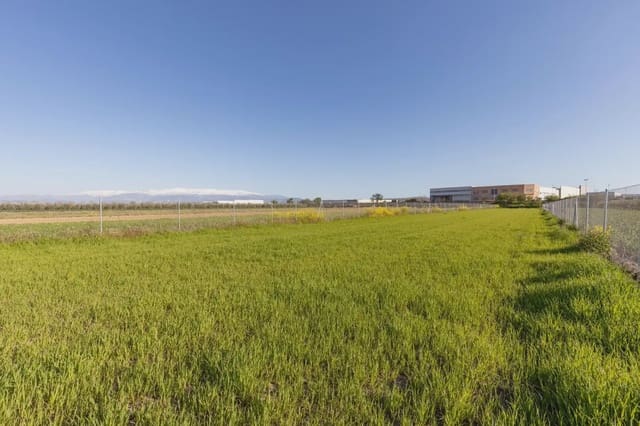 Grunde uden byggetilladelser til salg i Chauchina - € 85.000 (Ref: 9837013)