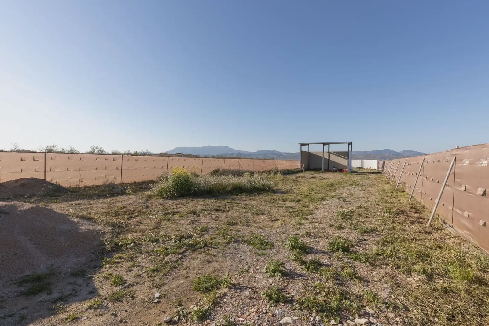 Grunde uden byggetilladelser til salg i Chauchina - € 85.000 (Ref: 9837013)