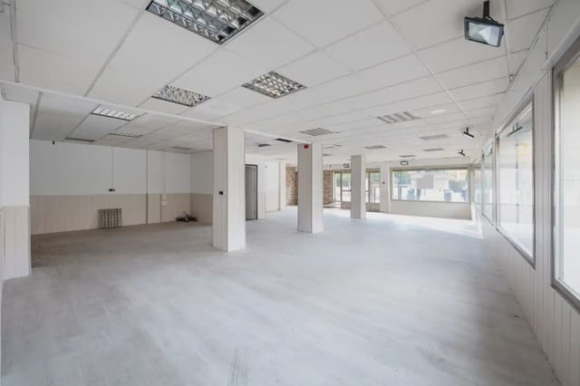 Erhverv til salg i Zaidin, Granada by - € 299.000 (Ref: 9837015)