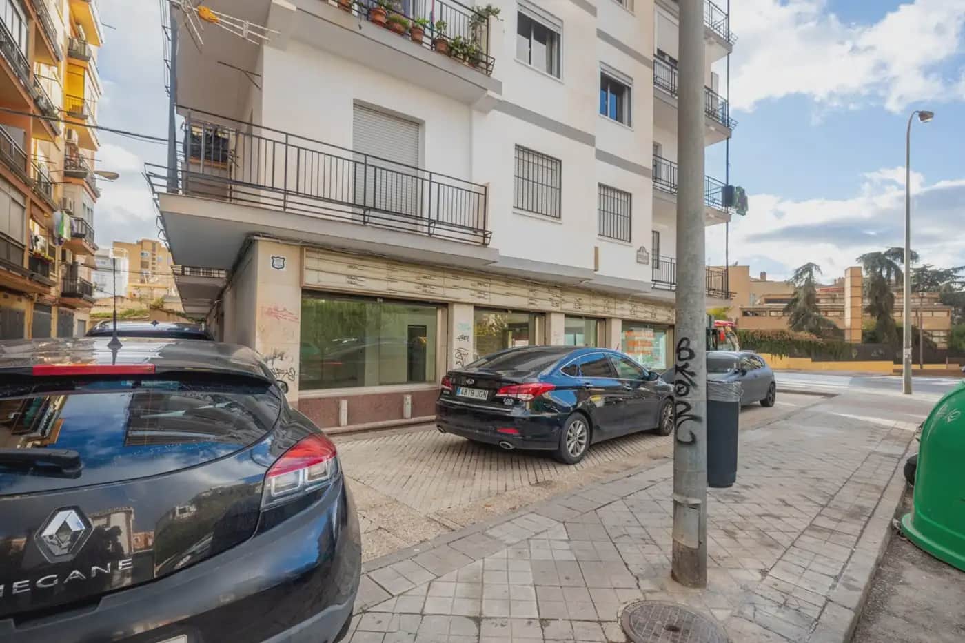 Commercieel te koop in Granada stad - € 299.000 (Ref: 9837015)