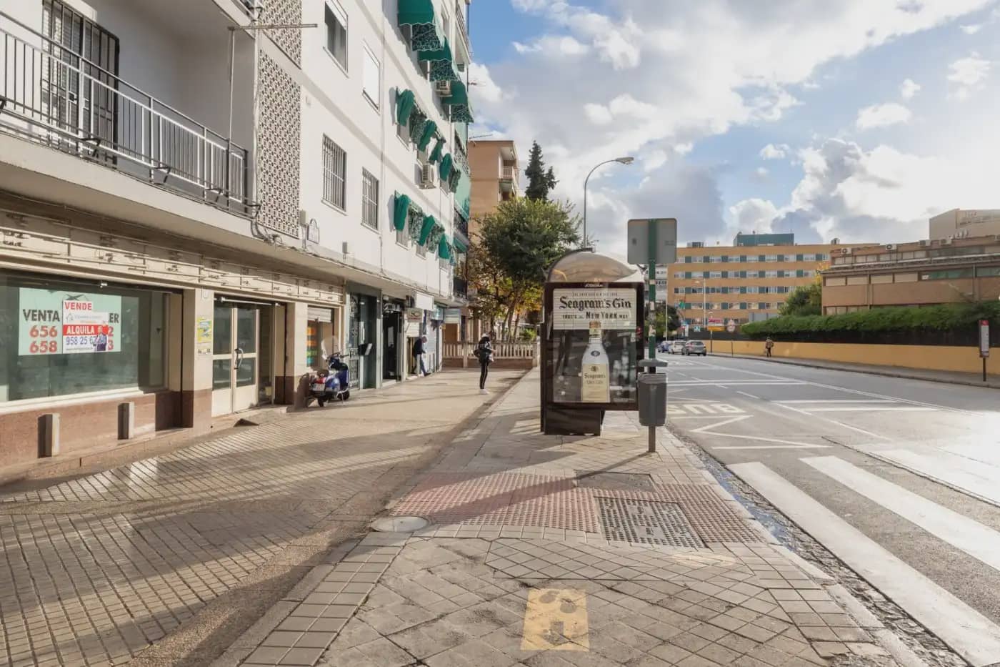 Commercieel te koop in Granada stad - € 299.000 (Ref: 9837015)