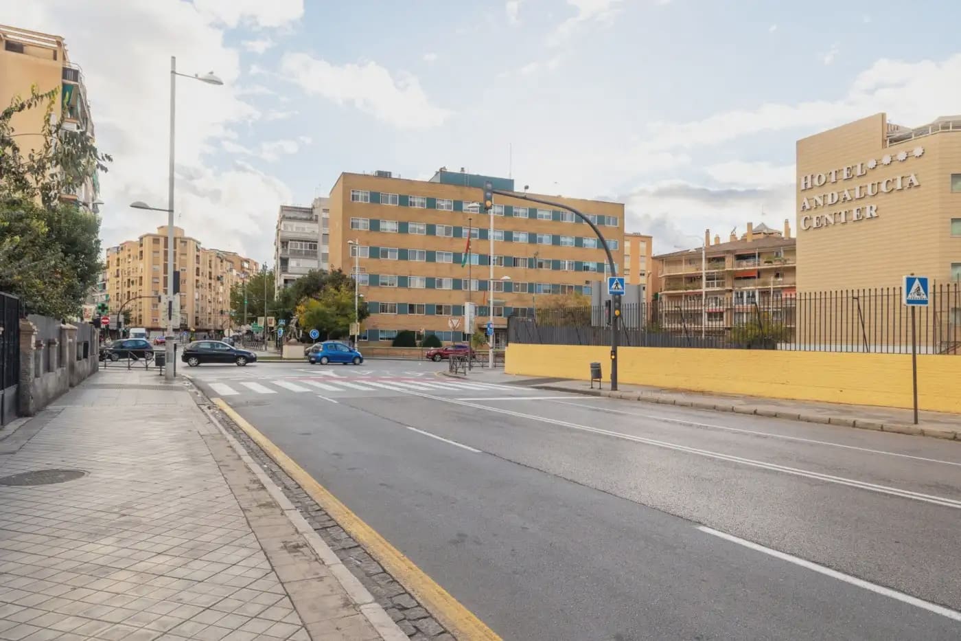 Commercieel te koop in Granada stad - € 299.000 (Ref: 9837015)