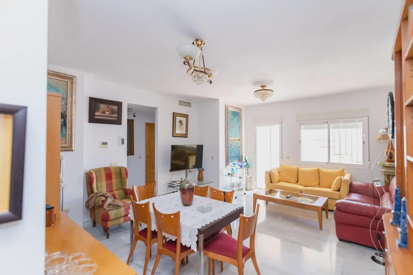 Flat for sale in Garrucha with garage - € 275,000 (Ref: 9837017)