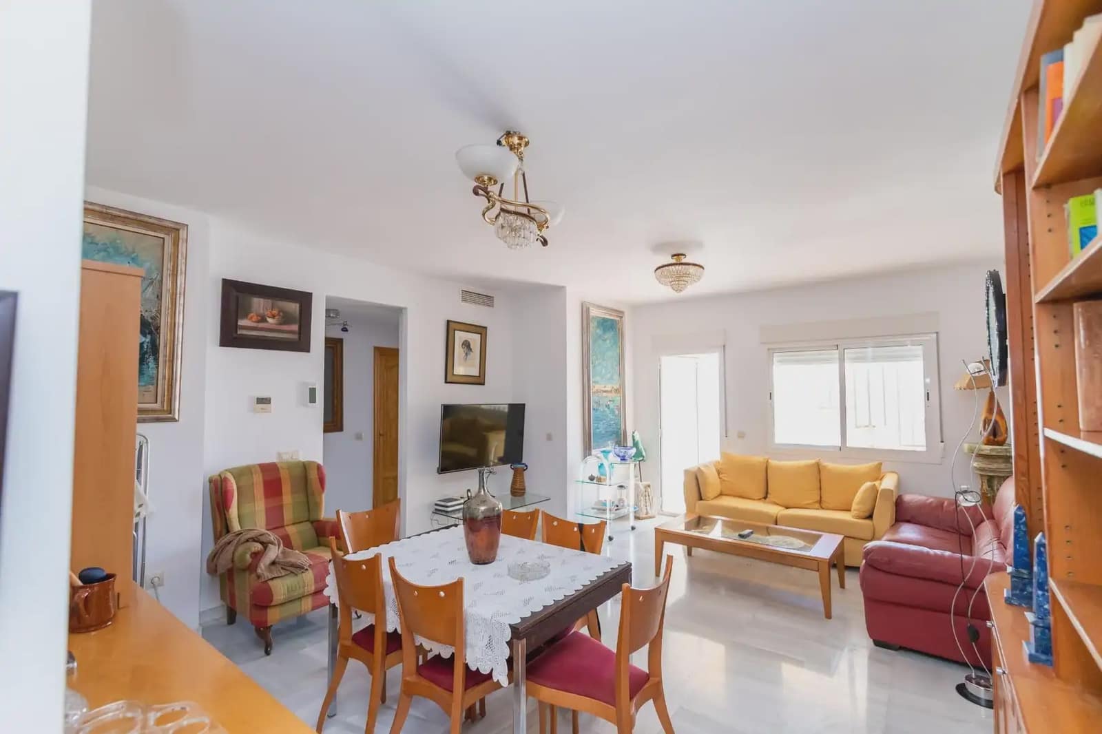 Flat for sale in Garrucha with garage - € 275,000 (Ref: 9837017)