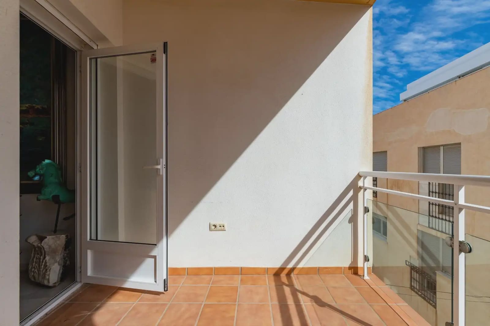 Flat for sale in Garrucha with garage - € 275,000 (Ref: 9837017)